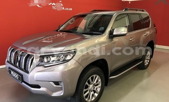 Acheter Occasion Voiture Toyota Land Cruiser Prado Gris à Lusaka, Zambie