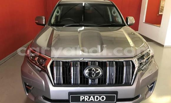 Acheter Occasion Voiture Toyota Land Cruiser Prado Gris à Lusaka, Zambie Acheter Occasion Voiture Toyota Land Cruiser Prado Gris à Lusaka, Zambie