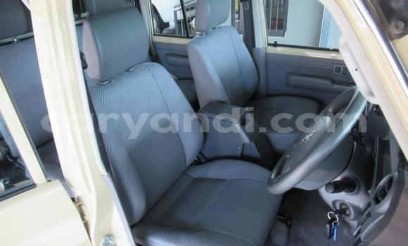 Tenga Tsaru Toyota Land Cruiser Zvimwe Mota in Chingola in Zambia Tenga Tsaru Toyota Land Cruiser Zvimwe Mota in Chingola in Zambia