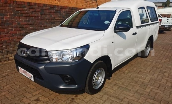 Acheter Occasion Voiture Toyota Hilux Blanc à Chingola, Zambie