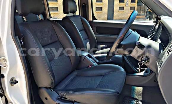 Buy Used Nissan NP 300 White Car in Chingola in Zambia Buy Used Nissan NP 300 White Car in Chingola in Zambia