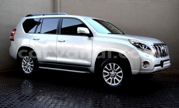 Acheter Occasion Voiture Toyota Land Cruiser Prado Gris à Chingola, Zambie Acheter Occasion Voiture Toyota Land Cruiser Prado Gris à Chingola, Zambie