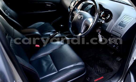Acheter Occasion Voiture Toyota Fortuner Gris à Chingola, Zambie Acheter Occasion Voiture Toyota Fortuner Gris à Chingola, Zambie