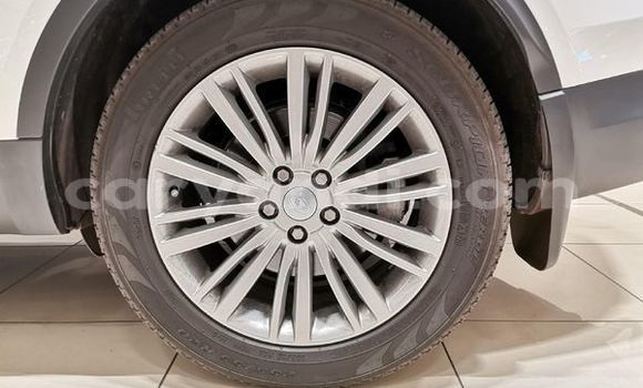 Tenga Tsaru Land Rover Discovery Chena Mota in Chilanga in Lusaka Tenga Tsaru Land Rover Discovery Chena Mota in Chilanga in Lusaka