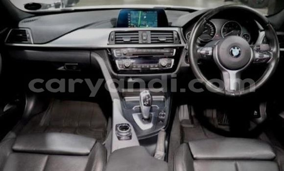 Tenga Tsaru BMW 3–Series Chena Mota in Chilanga in Lusaka Tenga Tsaru BMW 3–Series Chena Mota in Chilanga in Lusaka