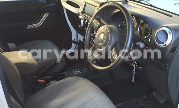Acheter Occasion Voiture Jeep Wrangler Blanc à Chingola, Zambie Acheter Occasion Voiture Jeep Wrangler Blanc à Chingola, Zambie