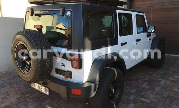 Acheter Occasion Voiture Jeep Wrangler Blanc à Chingola, Zambie Acheter Occasion Voiture Jeep Wrangler Blanc à Chingola, Zambie