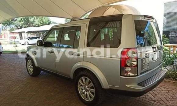 Tenga Tsaru Land Rover Discovery Sirivha Mota in Chingola in Zambia Tenga Tsaru Land Rover Discovery Sirivha Mota in Chingola in Zambia