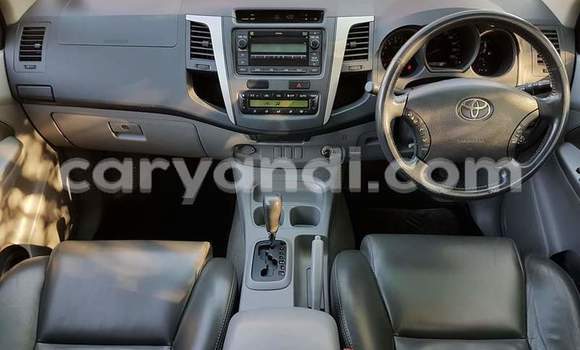 Buy Used Toyota Hilux White Car in Chingola in Zambia Buy Used Toyota Hilux White Car in Chingola in Zambia