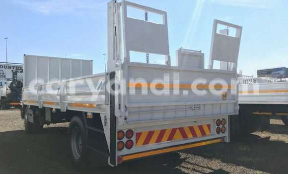 Tenga Tsaru MercedesâBenz Atego Chena Rori in Chingola in Zambia Tenga Tsaru MercedesâBenz Atego Chena Rori in Chingola in Zambia