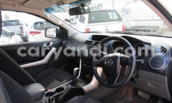 Acheter Occasion Voiture Mazda BT-50 Blanc à Chingola, Zambie Acheter Occasion Voiture Mazda BT-50 Blanc à Chingola, Zambie