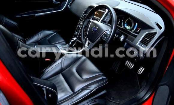 Acheter Occasion Voiture Volvo XC60 Rouge à Lusaka, Zambie Acheter Occasion Voiture Volvo XC60 Rouge à Lusaka, Zambie