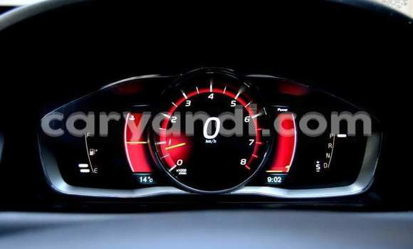 Acheter Occasion Voiture Volvo XC60 Rouge à Lusaka, Zambie Acheter Occasion Voiture Volvo XC60 Rouge à Lusaka, Zambie