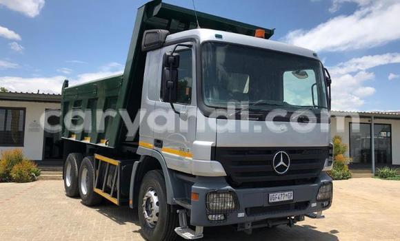 Buy Used Mercedes–Benz 3331 Other Truck in Chingola in Zambia