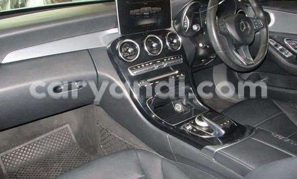 Buy Used Mercedes‒Benz C–Class White Car in Chingola in Zambia Buy Used Mercedes‒Benz C–Class White Car in Chingola in Zambia