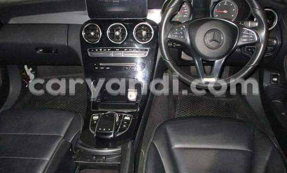 Acheter Occasion Voiture Mercedes‒Benz C–Class Blanc à Lusaka, Zambie Acheter Occasion Voiture Mercedes‒Benz C–Class Blanc à Lusaka, Zambie