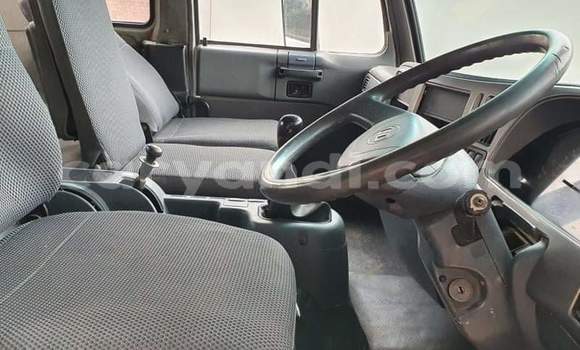 Acheter Occasion Utilitaire Nissan UD Blanc à Chipata, Zambie Acheter Occasion Utilitaire Nissan UD Blanc à Chipata, Zambie