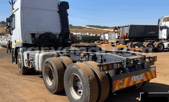 Acheter Occasion Utilitaire Mercedes–Benz 2644 Blanc à Chipata, Zambie Acheter Occasion Utilitaire Mercedes–Benz 2644 Blanc à Chipata, Zambie