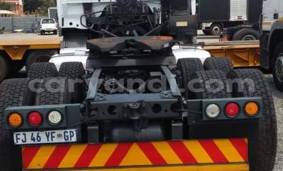 Acheter Occasion Utilitaire Mercedes–Benz 2644 Blanc à Chipata, Zambie Acheter Occasion Utilitaire Mercedes–Benz 2644 Blanc à Chipata, Zambie