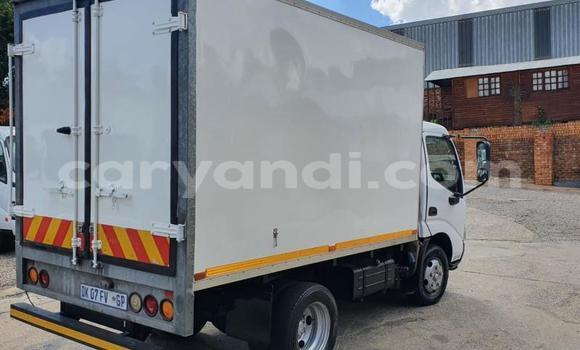 Buy Used Hino 300 Series White Truck in Sesheke in Western Buy Used Hino 300 Series White Truck in Sesheke in Western