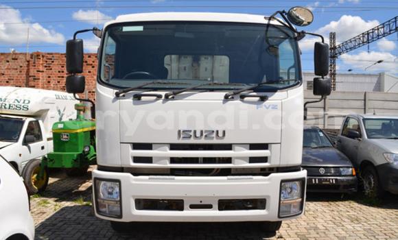 Buy Used Isuzu FTR 850 White Truck in Kalulushi in Copperbelt