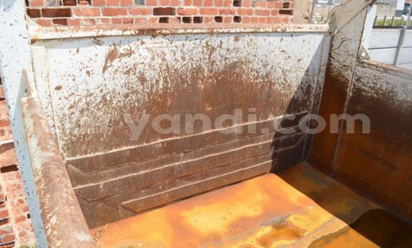 Buy Used Isuzu FTR 850 White Truck in Kalulushi in Copperbelt Buy Used Isuzu FTR 850 White Truck in Kalulushi in Copperbelt