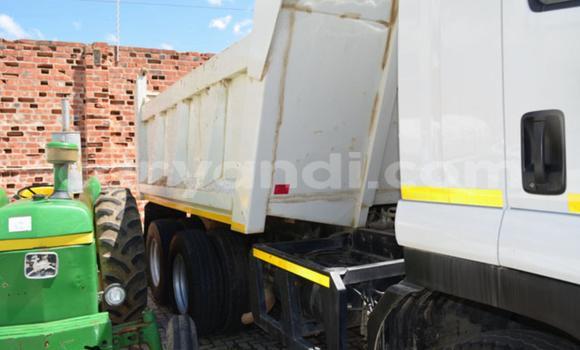 Buy Used Isuzu FTR 850 White Truck in Kalulushi in Copperbelt Buy Used Isuzu FTR 850 White Truck in Kalulushi in Copperbelt