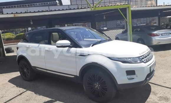 Nunua Ilio tumika Range Rover Evoque Nyeupe Gari ndani ya Chipata nchini Zambia