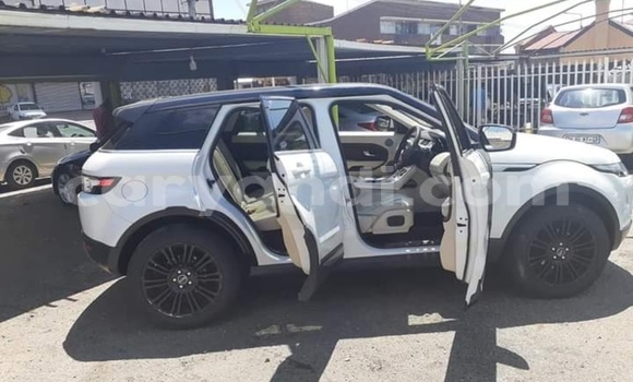 Acheter Occasion Voiture Range Rover Evoque Blanc à Chipata, Zambie Acheter Occasion Voiture Range Rover Evoque Blanc à Chipata, Zambie