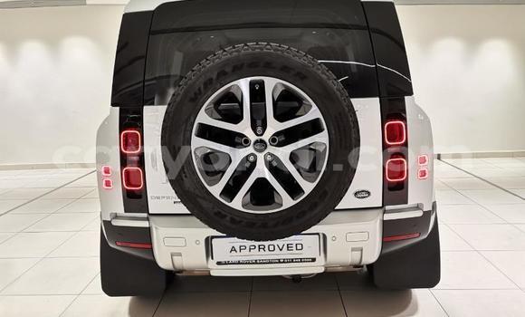 Buy Used Land Rover Defender White Car in Lusaka in Zambia Buy Used Land Rover Defender White Car in Lusaka in Zambia