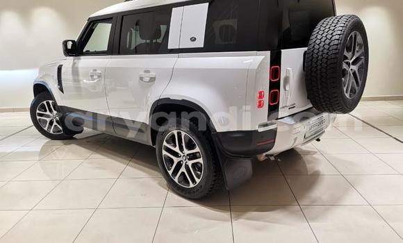 Buy Used Land Rover Defender White Car in Lusaka in Zambia Buy Used Land Rover Defender White Car in Lusaka in Zambia