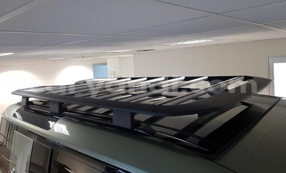 Acheter Occasion Voiture Land Rover Defender Beige à Lusaka, Zambie Acheter Occasion Voiture Land Rover Defender Beige à Lusaka, Zambie