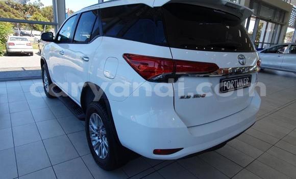 Buy Used Toyota Fortuner White Car in Lusaka in Zambia Buy Used Toyota Fortuner White Car in Lusaka in Zambia