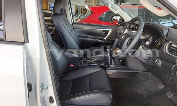 Acheter Occasion Voiture Toyota Fortuner Blanc à Lusaka, Zambie Acheter Occasion Voiture Toyota Fortuner Blanc à Lusaka, Zambie