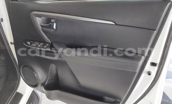 Acheter Occasion Voiture Toyota Fortuner Blanc à Lusaka, Zambie Acheter Occasion Voiture Toyota Fortuner Blanc à Lusaka, Zambie