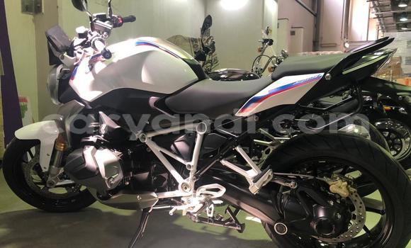 Buy Used BMW R White Bike in Lusaka in Zambia