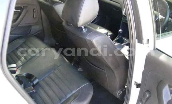 Acheter Occasion Voiture Volkswagen Polo Blanc à Chipata, Zambie Acheter Occasion Voiture Volkswagen Polo Blanc à Chipata, Zambie