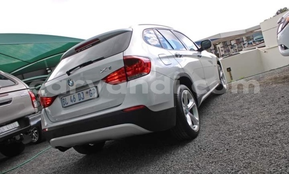 Acheter Occasion Voiture BMW X1 Gris à Chipata, Zambie Acheter Occasion Voiture BMW X1 Gris à Chipata, Zambie