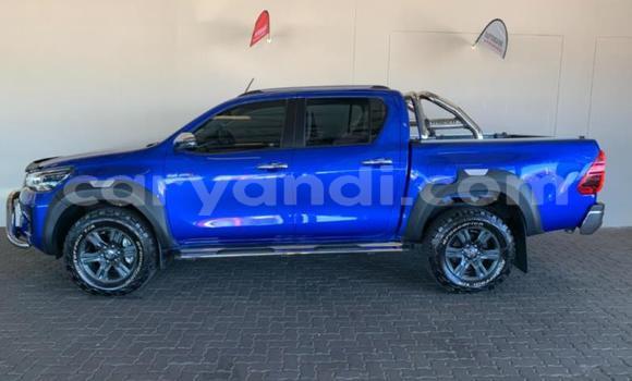 Buy Used Toyota Highlander Blue Car in Lusaka in Zambia