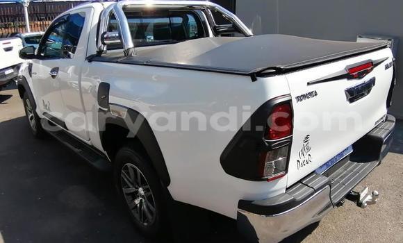 Buy Used Toyota Hilux White Car in Lusaka in Zambia Buy Used Toyota Hilux White Car in Lusaka in Zambia
