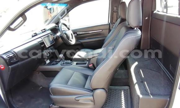 Buy Used Toyota Hilux White Car in Lusaka in Zambia Buy Used Toyota Hilux White Car in Lusaka in Zambia