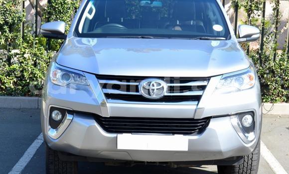 Tenga Tsaru Toyota Fortuner Zvimwe Mota in Chipata in Zambia Tenga Tsaru Toyota Fortuner Zvimwe Mota in Chipata in Zambia