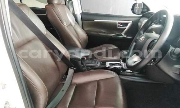 Acheter Occasion Voiture Toyota Fortuner Blanc à Chipata, Zambie Acheter Occasion Voiture Toyota Fortuner Blanc à Chipata, Zambie