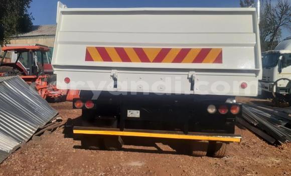 Buy Used Hino 300 Series White Truck in Kalabo in Western Buy Used Hino 300 Series White Truck in Kalabo in Western