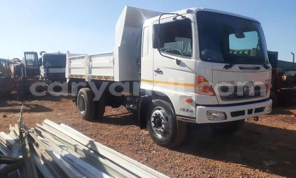 Buy Used Hino 300 Series White Truck in Kalabo in Western Buy Used Hino 300 Series White Truck in Kalabo in Western