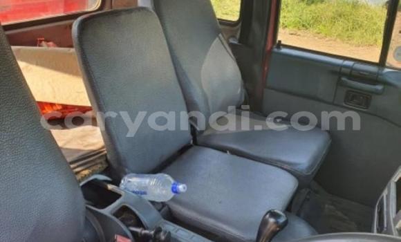 Acheter Occasion Utilitaire Nissan UD Rouge à Choma, Du sud Acheter Occasion Utilitaire Nissan UD Rouge à Choma, Du sud