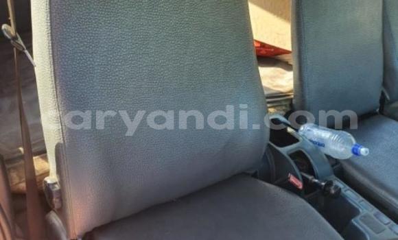 Acheter Occasion Utilitaire Nissan UD Rouge à Choma, Du sud Acheter Occasion Utilitaire Nissan UD Rouge à Choma, Du sud