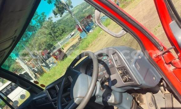 Acheter Occasion Utilitaire Nissan UD Rouge à Choma, Du sud Acheter Occasion Utilitaire Nissan UD Rouge à Choma, Du sud