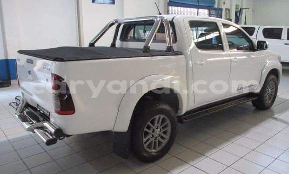 Acheter Occasion Voiture Toyota Hilux Blanc à Chipata, Zambie Acheter Occasion Voiture Toyota Hilux Blanc à Chipata, Zambie