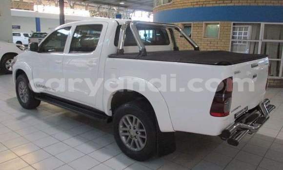 Acheter Occasion Voiture Toyota Hilux Blanc à Chipata, Zambie Acheter Occasion Voiture Toyota Hilux Blanc à Chipata, Zambie